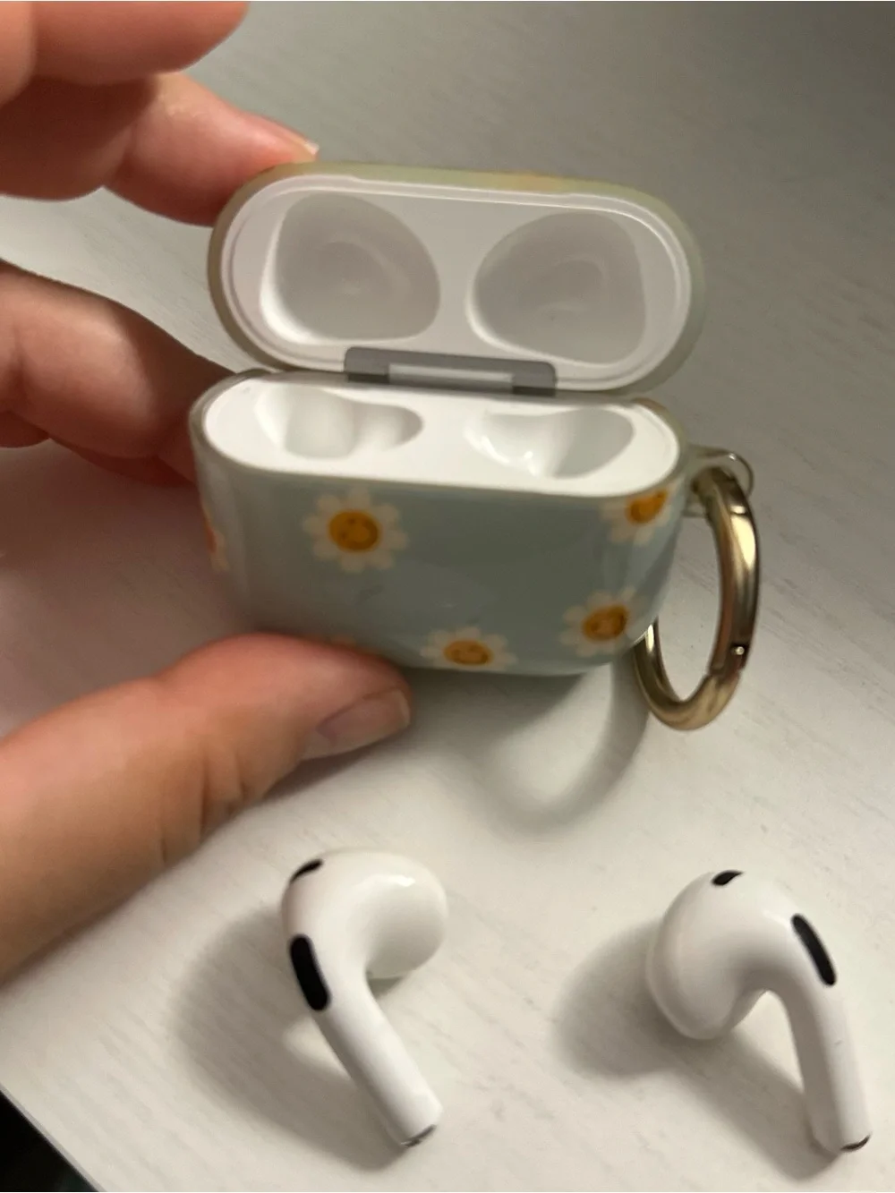 Like new AirPods w cute case